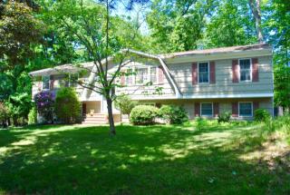 7 Cheyenne Dr, Montville Township, NJ 07045-9702