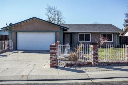1481 Linden Way, Manteca, CA 95336-6422
