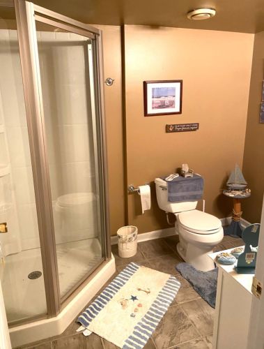 435 Deerpath Ct, Hobart IN 46342-5743 exterior