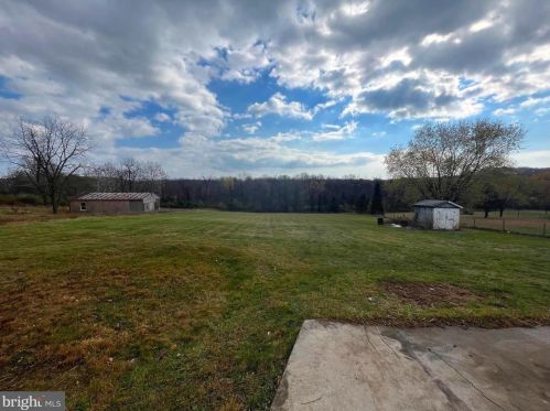 2037 Dominion Rd, Gerrardstown WV  25420-4200 exterior