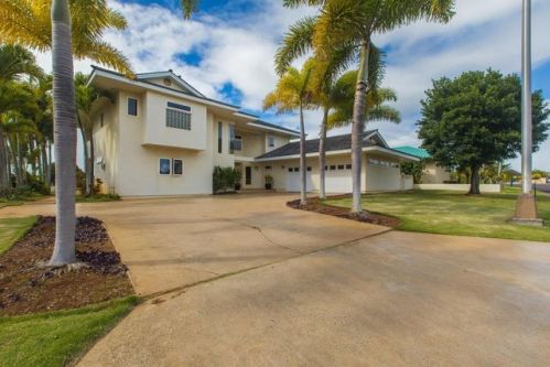 2425 Akoki St, Lihue, HI 96766-8810