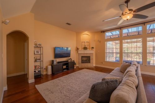 214 Crenshaw Dr, Midlothian, TX 76063-3447