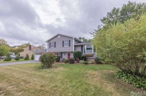 432 Ellis Pkwy, Piscataway, NJ 08854-4421