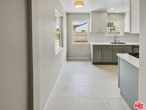 3626 1st Ave, Glendale CA  91214-2428 exterior