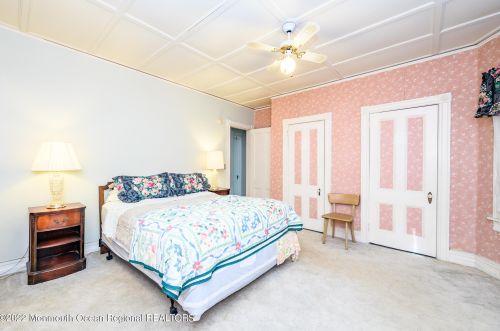 176 Hudson Ave, Tinton Falls NJ 07701-2140 exterior