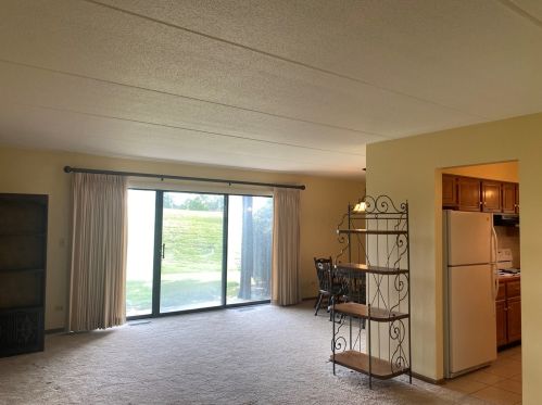 235 Windsor Ln, Willowbrook, IL 60527-2965