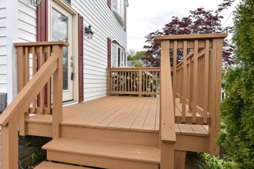 43 Sand Pond Rd, Warwick, RI 02888-3937
