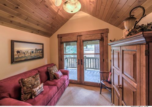 10221 Dick Barter, Truckee CA  96161-5172 exterior