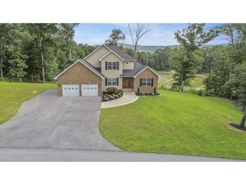 1545 Lakewood Dr, Ridgeley, WV 26753-6718