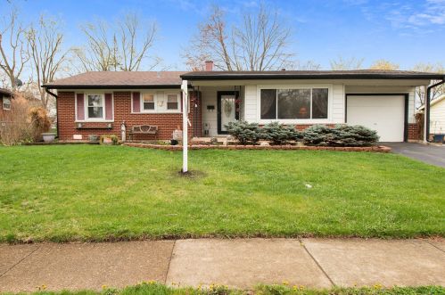 255 Peach Tree Ln, Elk Grove Vlg, IL 60007-4021