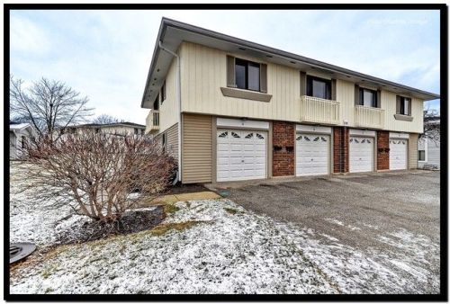 159 Chatham Ct, Hanover Park, IL 60108-8219