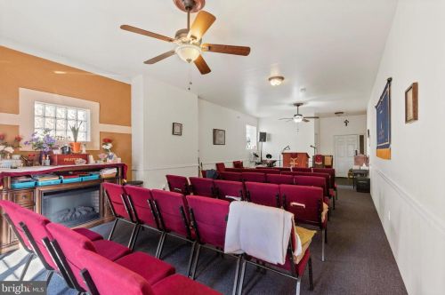 2119 Chelten Ave, Philadelphia PA 19138-2519 exterior