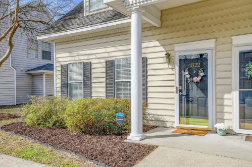 1322 Fenwick Plantation Rd, Johns Island, SC 29455-3139