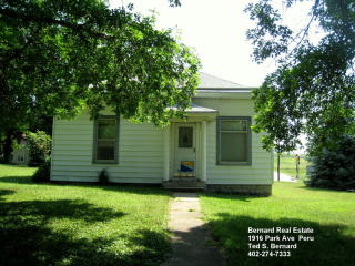 1916 Park Ave, Peru, NE 68421-3044