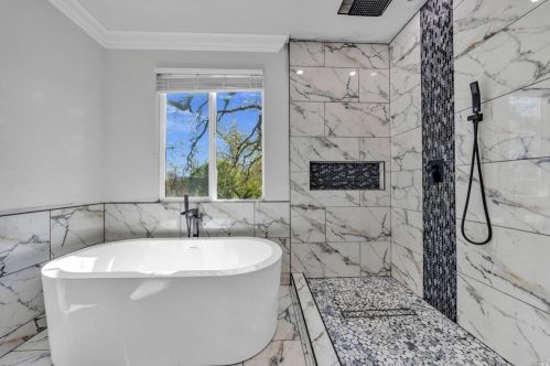 413 Comstock Way, Vacaville CA  95688-3128 exterior