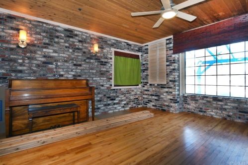 7132 Delaware St, Riverside CA  92504-3904 exterior