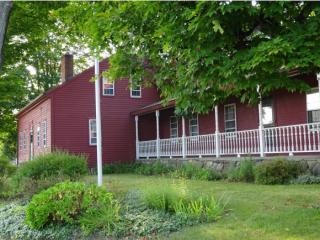658 Main St, Marlborough, NH 03455-3127