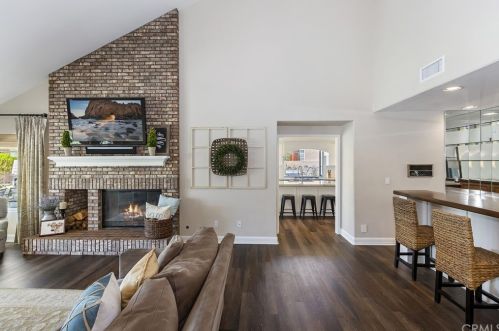 7539 Whitegate Ave, Riverside CA  92506-5455 exterior