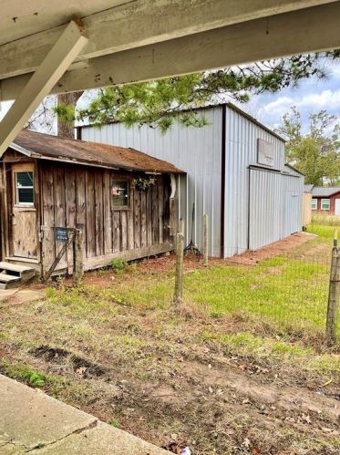 195 Lakeside Dr, Nancy, TX 75980-3625