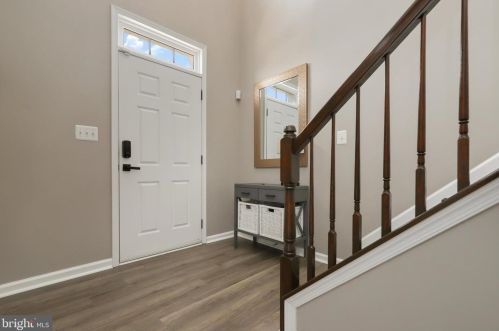 310 Whipp Dr, Leesburg, VA 20175-6142