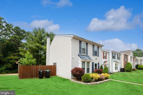 185 Villa Knoll Ct, Erial, NJ 08081-2923