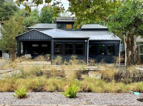 1305 40th St, Austin, TX 78756-3614