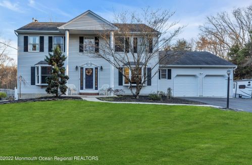 445 Freehold Rd, Jackson Twp, NJ 08527-4632