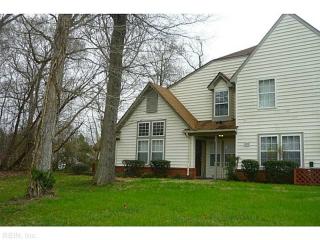 105 Locust Ln, Yorktown, VA 23693-4935