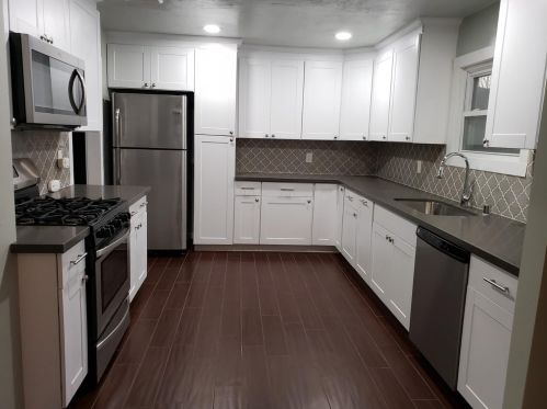 121 Bonita Ave, Turlock, CA 95380-4503