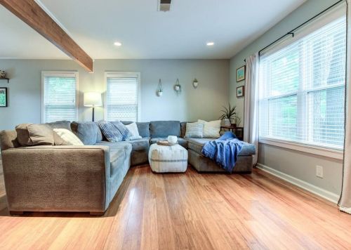 5205 Buffalo Pass, Austin TX  78745-2703 exterior