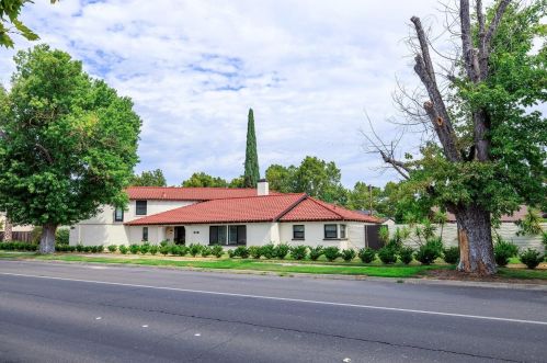 1267 Canal Dr, Turlock CA  95380-4159 exterior