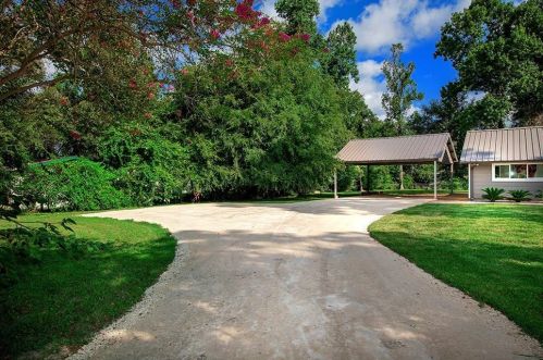 716 Rock Bass Rd, Conroe TX  77384-4252 exterior