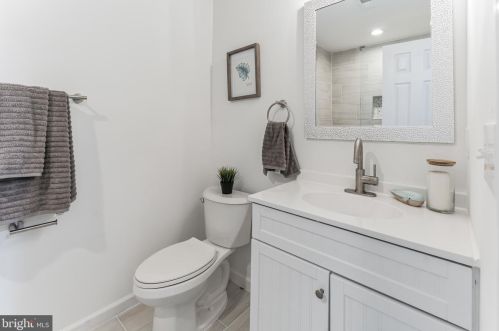 805 Colby Ave, Silver Spring MD 20912-5849 exterior