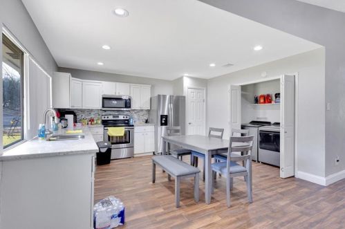 330 Nettle Dr, Garland TX  75043-3225 exterior