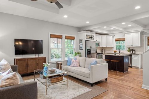 1501 Harvest Ln, Atlanta, GA 30317-3018