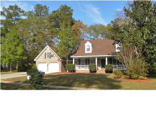 207 Towhee Dr, Summerville, SC 29485-7428