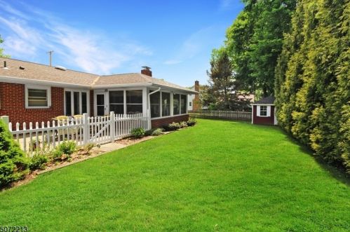 605 Valley View Ave, Hackettstown NJ  07840-1417 exterior