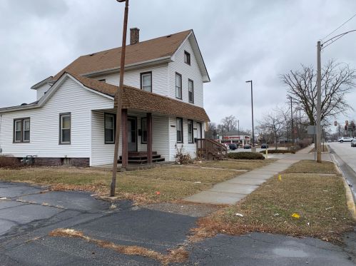 165 Washington Ave, Kankakee, IL 60901-3726
