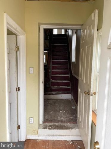 49 Heil Ave, Trenton, NJ 08638-3816
