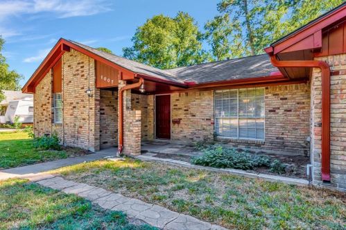 1007 Stevens Ave, Conroe TX  77301-1752 exterior