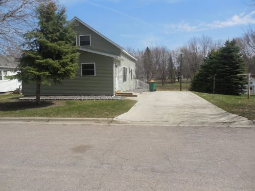 108 Harold St, Ivanhoe, MN 56142-9569