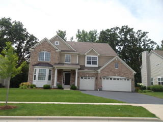 2027 Padua Dr, Hoffman Estates, IL 60123-9003