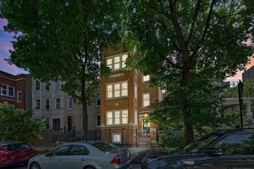 1911 Humboldt Blvd, Chicago, IL 60647-9759
