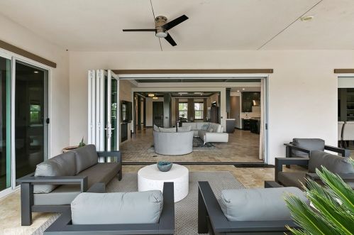 16105 Mariposa Ave, Riverside CA  92504 exterior