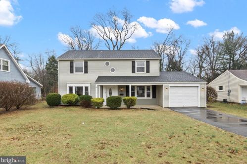 62 Sylvan Ln, Willingboro, NJ 08046-2033