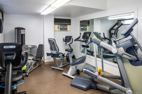 1778 Ala Moana Blvd, Honolulu HI  96815-1658 exterior