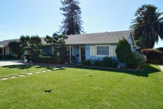 326 Chaparral St, Salinas, CA 93906-3322