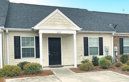 237 Sunview Dr, Statesboro, GA 30458-4334