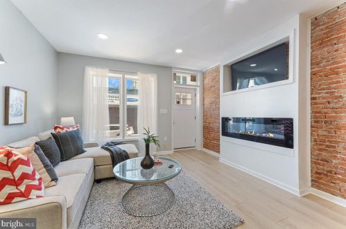 1730 20th St, Philadelphia PA  19145-2043 exterior