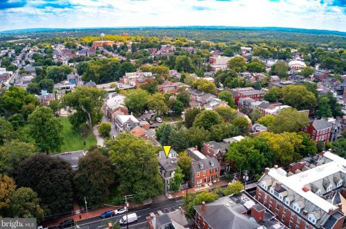 202 Marion St, Lancaster PA  17602-2758 exterior